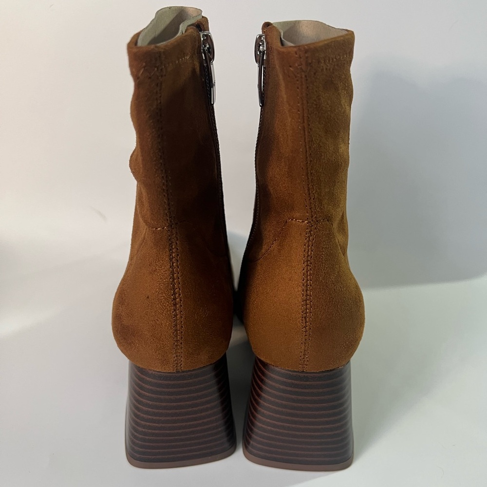 Marc Fisher Rodana Medium Brown Suede Ankle Boots 6 - Picture 3 of 9